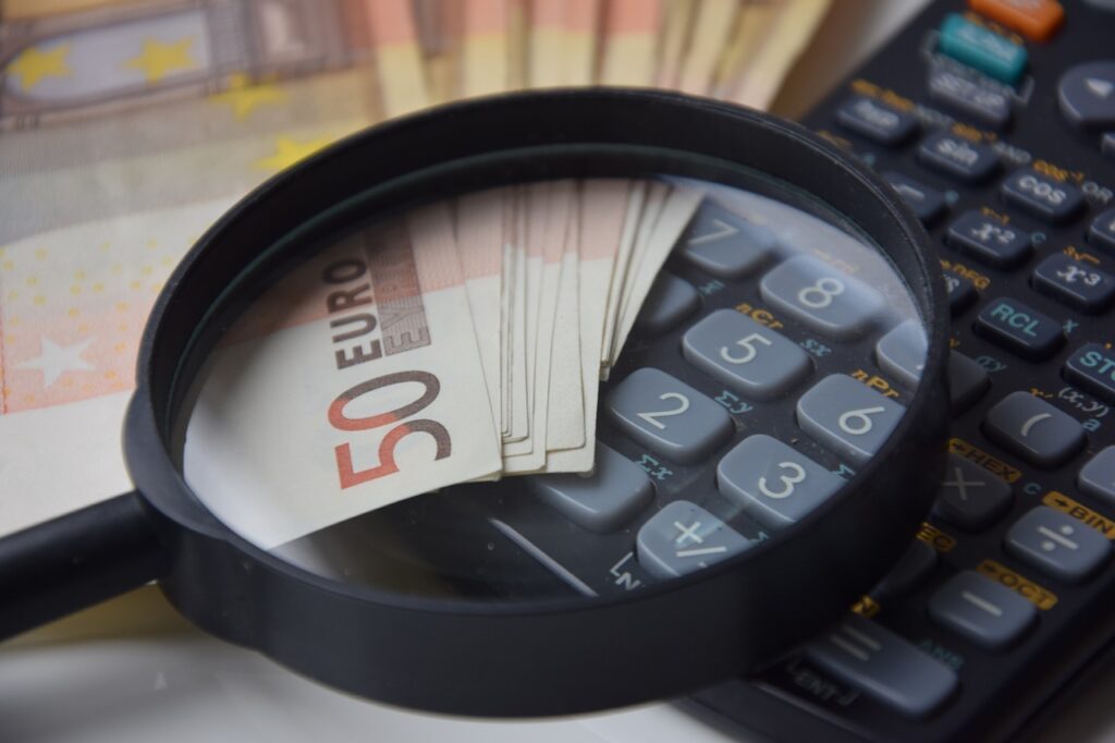Consejos para hacer la declaración de la renta por el promotor inmobiliario Grupo Mayfo en Granada