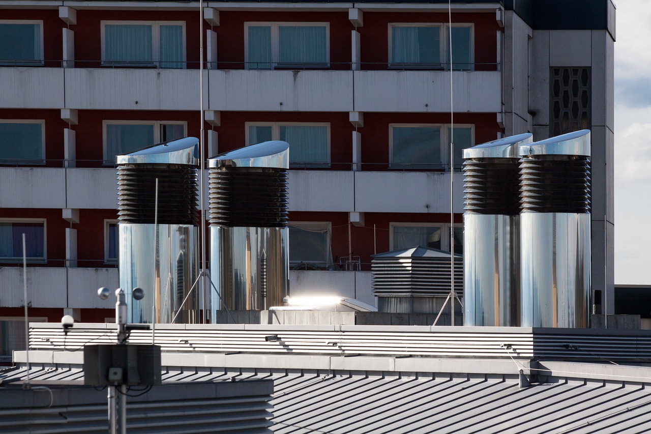 Tipos de sistemas de ventilación para edificios por Grupo Mayfo en Granada