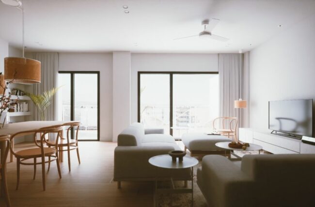 Consigue un salón luminoso y con espacio gracias a los promotores inmobiliarios de Grupo Mayfo en la ciudad de Granada