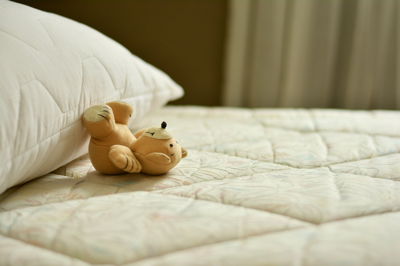 Reglas de feng shui para colocar las camas en dormitorios infantiles por Grupo Mayfo en la provincia de Granada