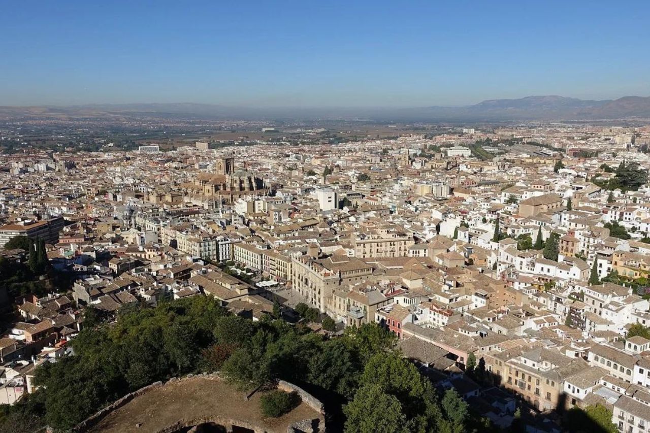 Los mejores barrios para vivir en Granada - Grupo Mayfo