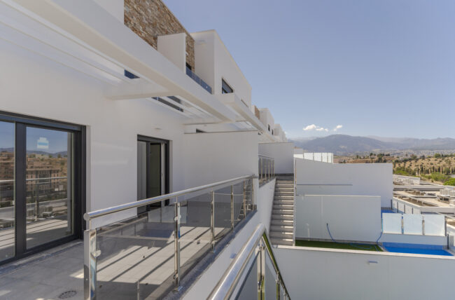 Grupo Mayfo lanza Residencial Serrallo Hill, una promoción de obra nueva en Granada que redefine el concepto de vivienda moderna y sostenible