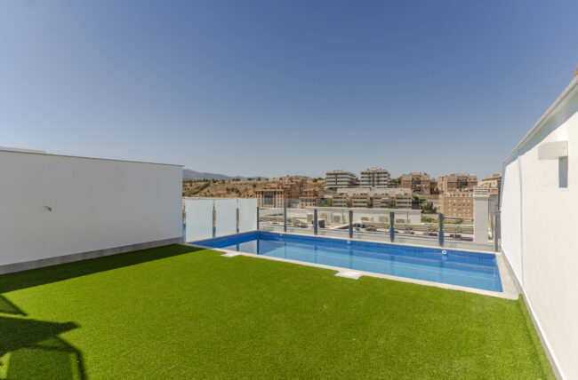 Residencial Serrallo Hill, la nueva promoción de Grupo Mayfo en Granada. Viviendas modernas, luminosas y con vistas espectaculares a la ciudad