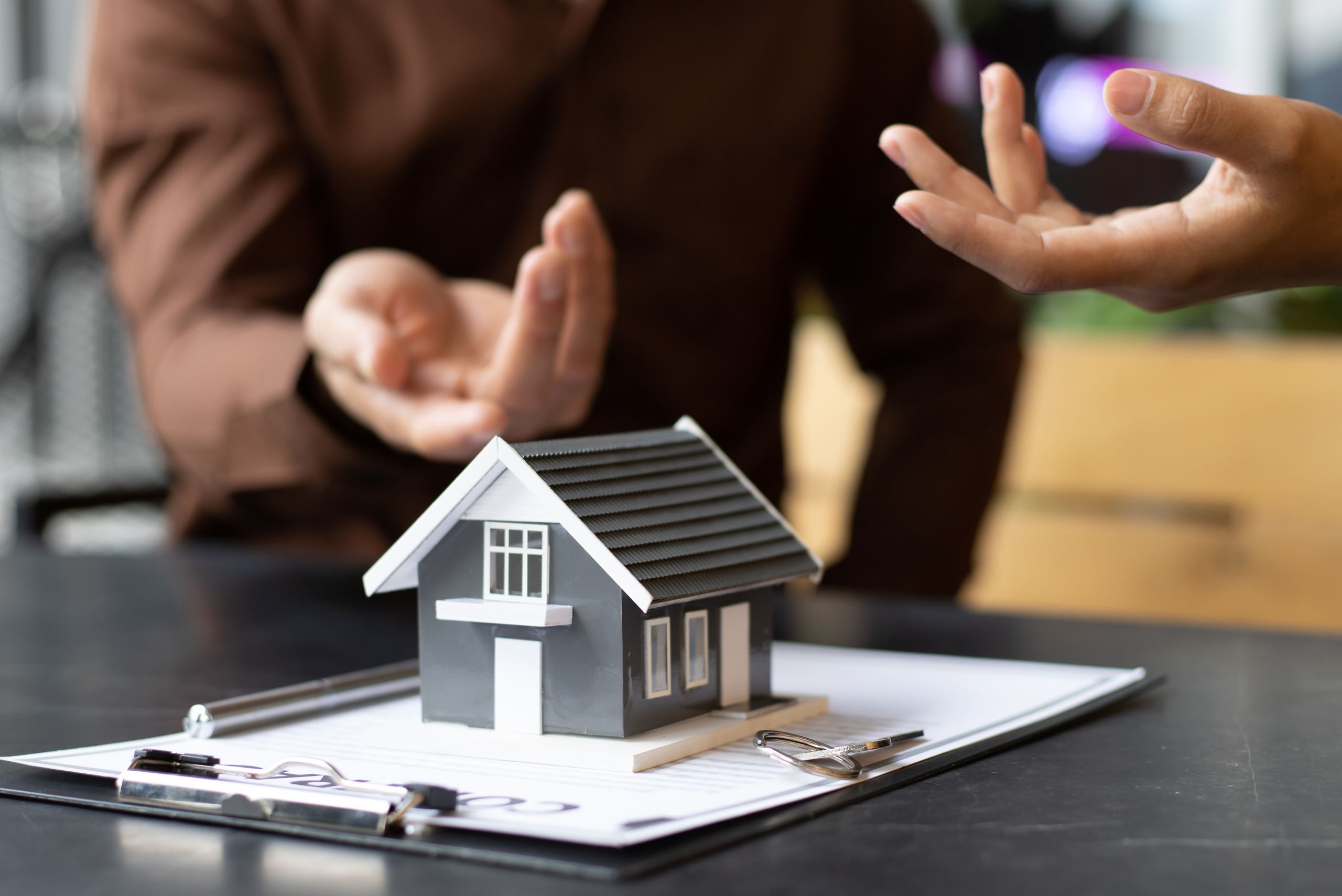 Deducciones fiscales al comprar vivienda: beneficios y requisitos