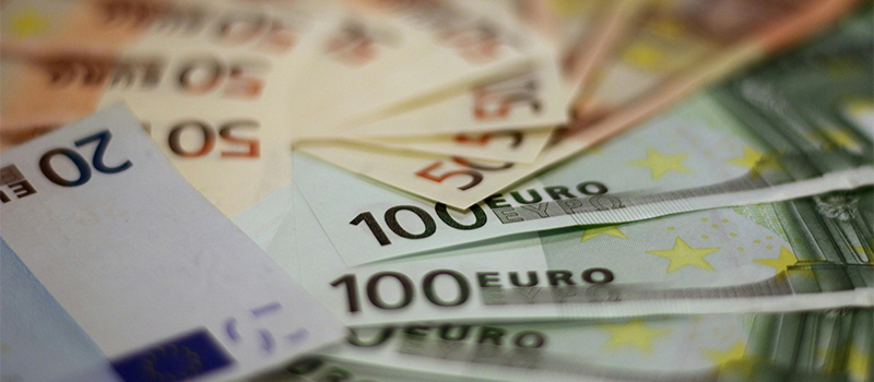 En este nuevo post del blog de Mayfo te hablaremos de los requisitos para optar a las deducciones fiscales al comprar vivienda.